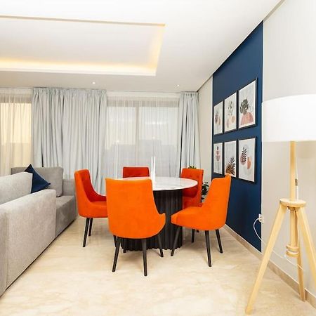 Modern 2Br Retreat In Marina Sale Luxury Living Apartment Hajja Exterior photo